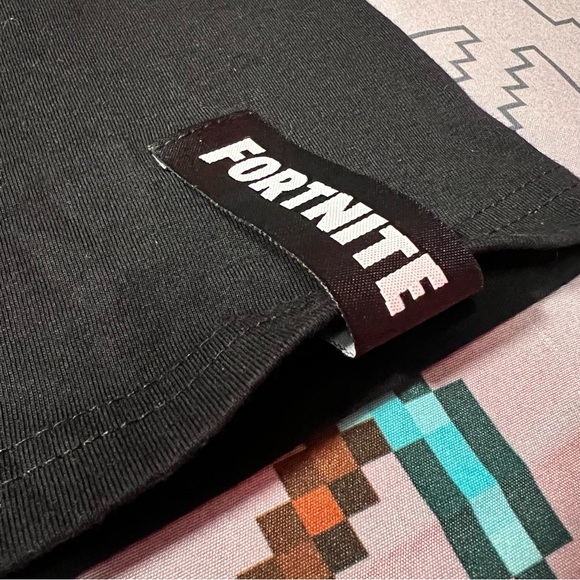 Fortnite - Picture 3 of 4